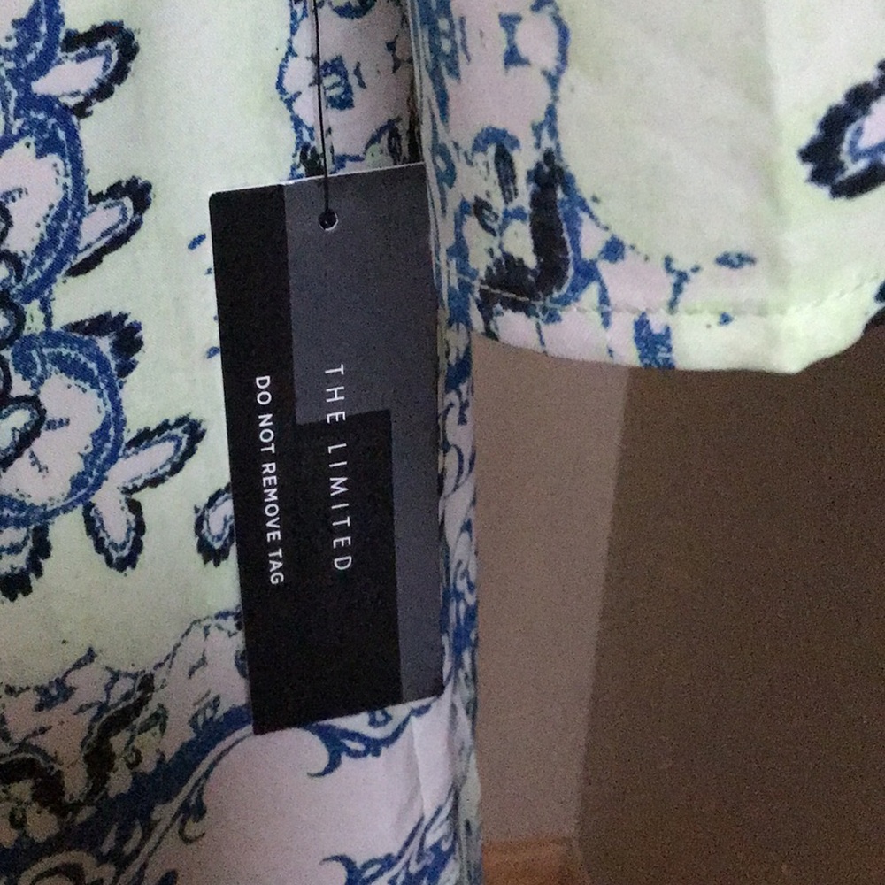 Dress - Picture 6 of 7